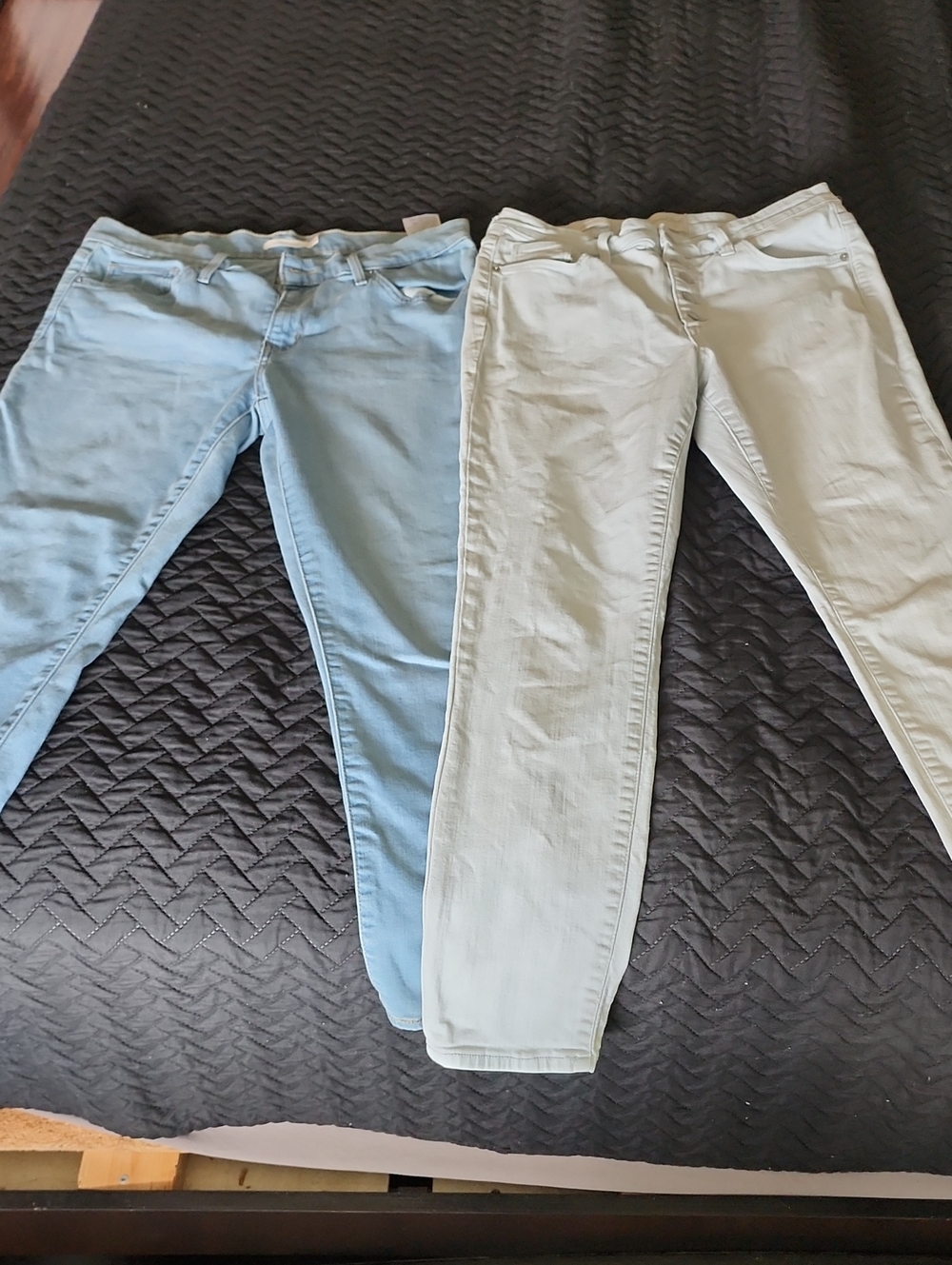 2 Pc  Universal Thread Skinny Jeans Duo in Pale Blue and Light Aqua